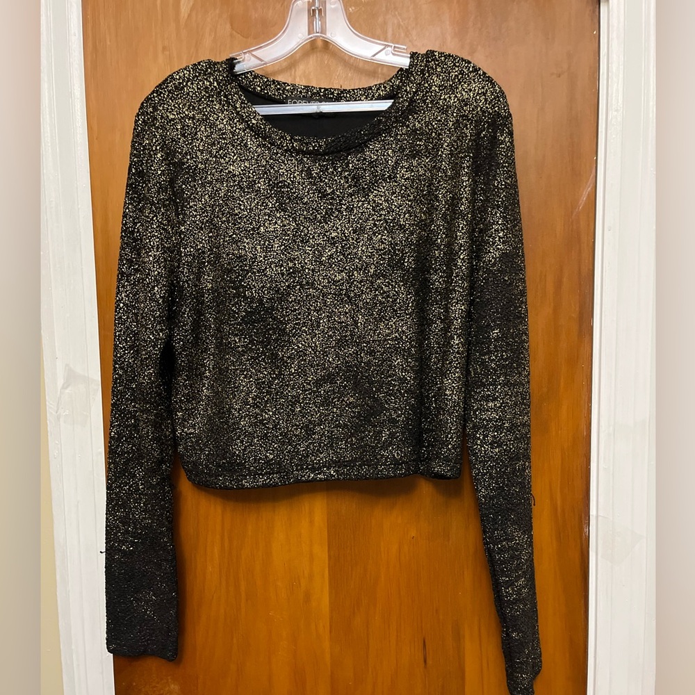 Forever 21 Black and Gold Long Sleeve Top